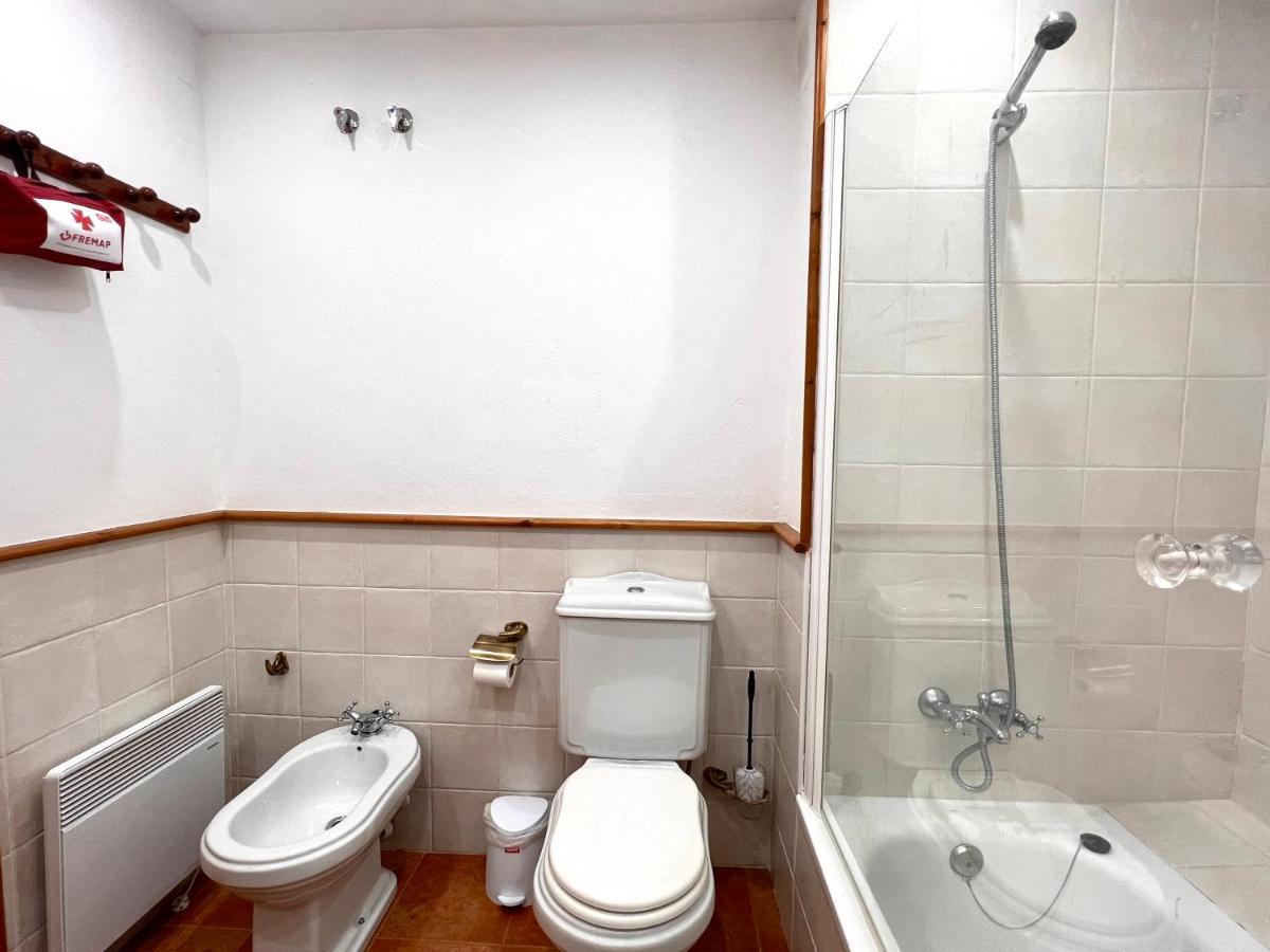 Apartament La Noguera - L'Amfitriona ريالب المظهر الخارجي الصورة
