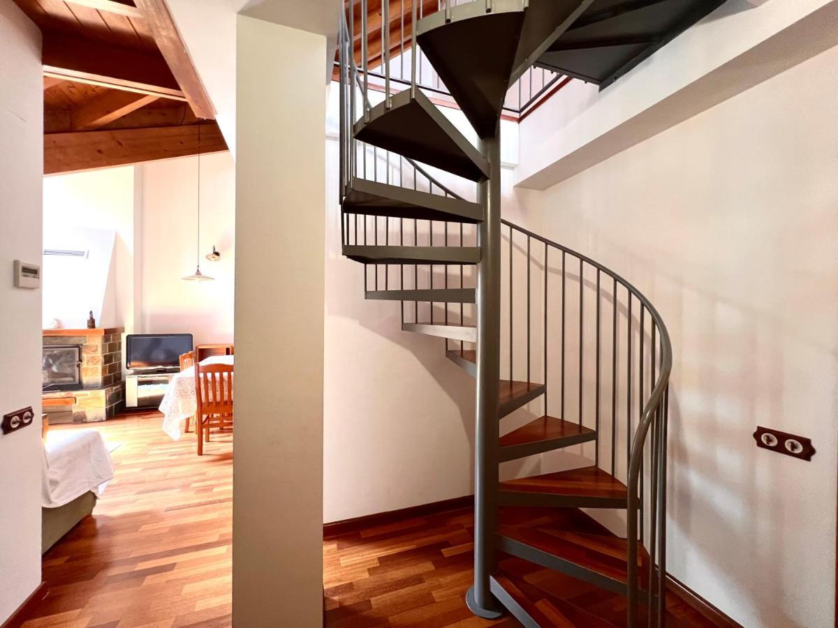 Apartament La Noguera - L'Amfitriona ريالب المظهر الخارجي الصورة